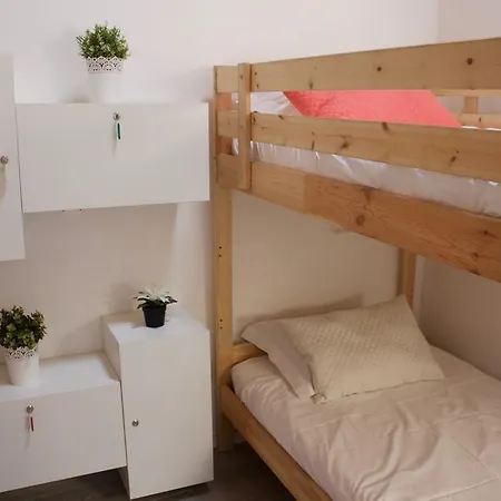 Two Double One Hostal Vila do Conde